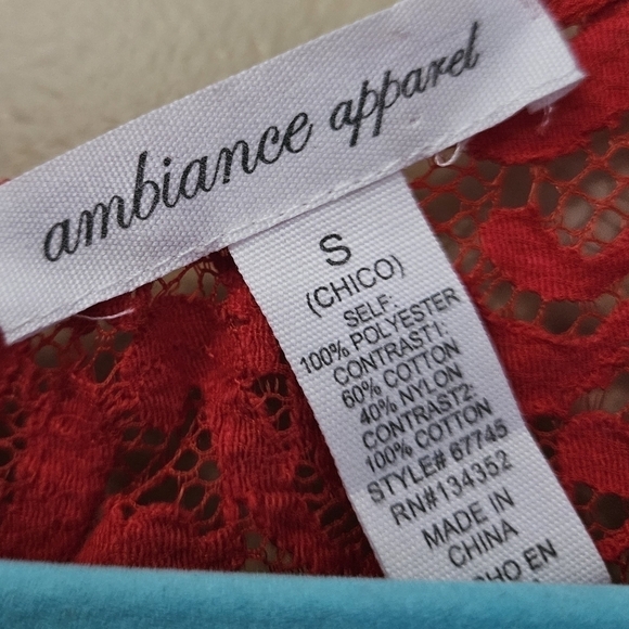 Ambiance Apperel Red Romper Lace Inserts Women's Size S - Picture 3 of 4
